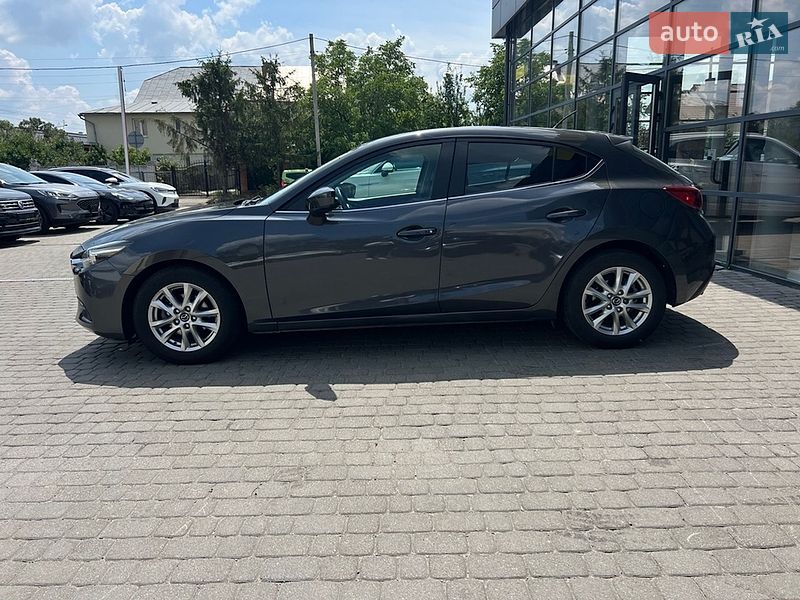 Хэтчбек Mazda 3 2015 в Ивано-Франковске