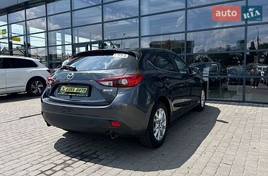 Хэтчбек Mazda 3 2015 в Ивано-Франковске