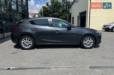 Хэтчбек Mazda 3 2015 в Ивано-Франковске
