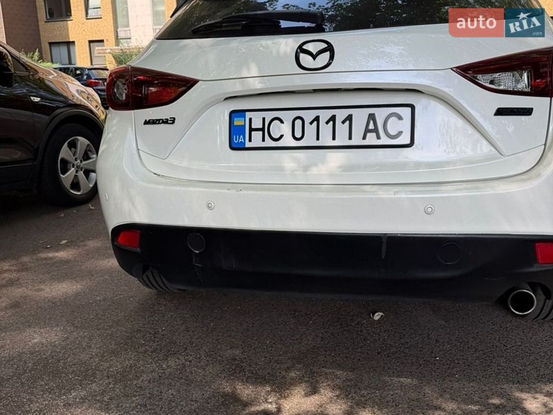 Хэтчбек Mazda 3 2016 в Львове