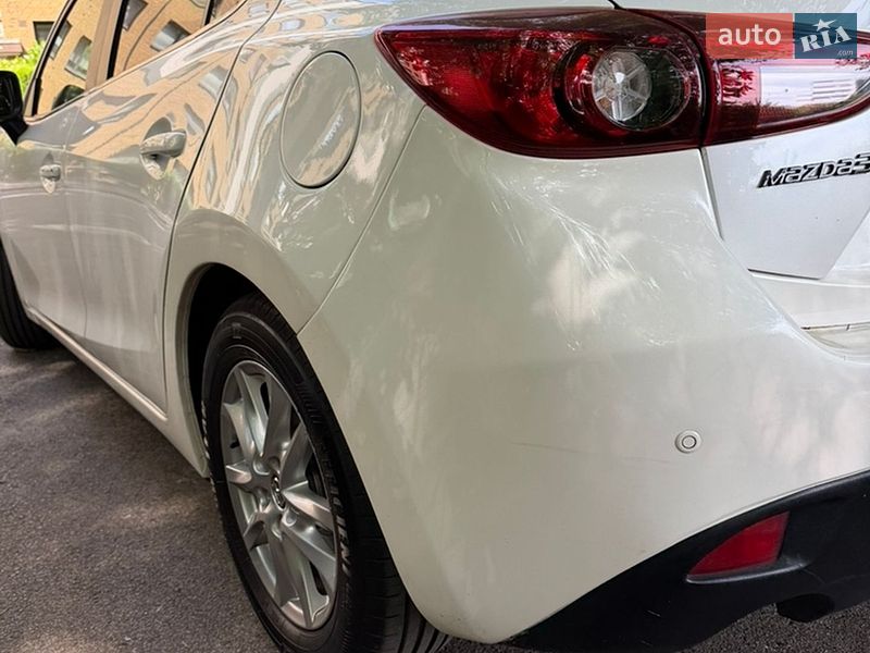 Хэтчбек Mazda 3 2016 в Львове