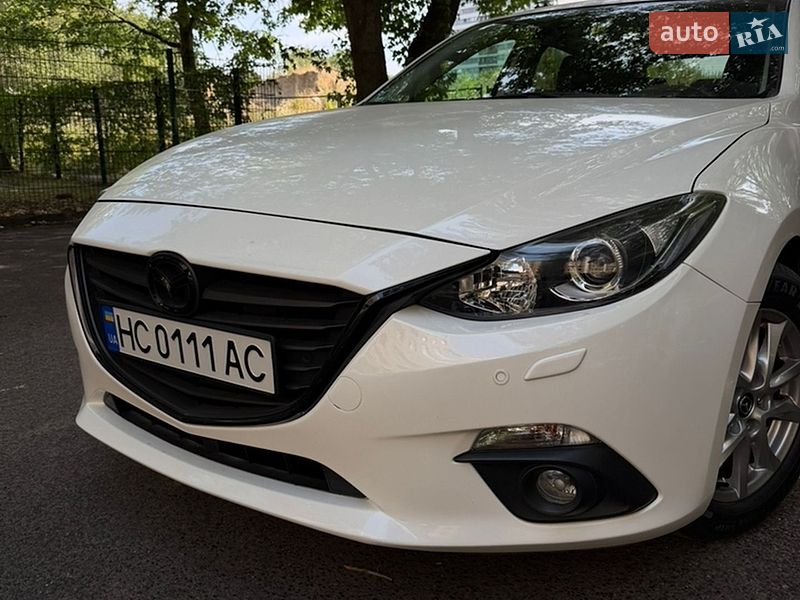 Хэтчбек Mazda 3 2016 в Львове