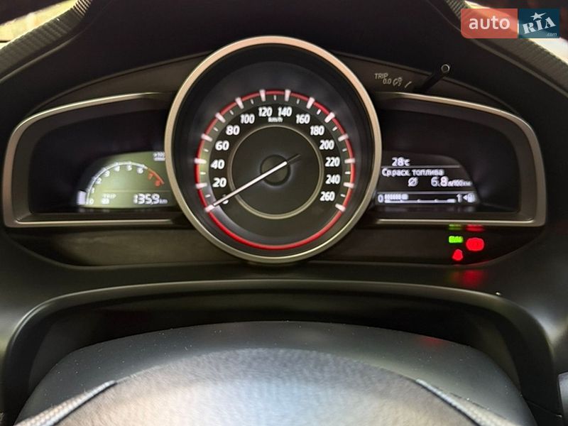 Хэтчбек Mazda 3 2016 в Львове