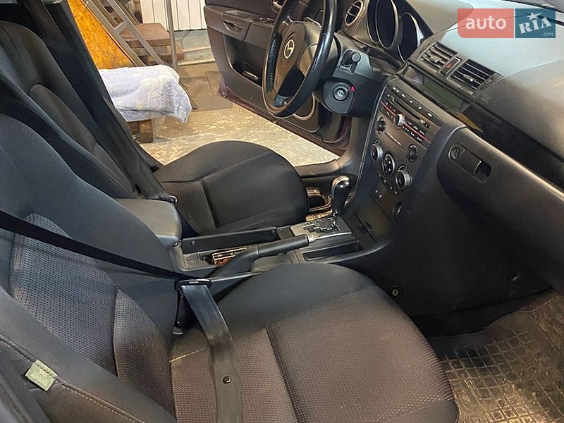Седан Mazda 3 2007 в Ірпені