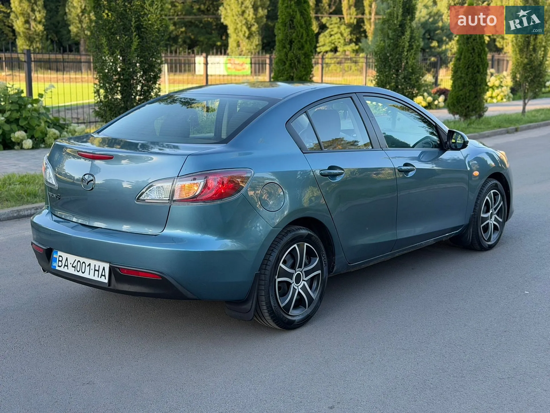 2010 Mazda 3 - мініатюра 16