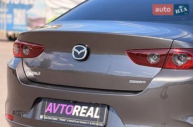 Седан Mazda 3 2019 в Кривому Розі