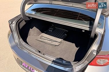 Седан Mazda 3 2019 в Кривому Розі
