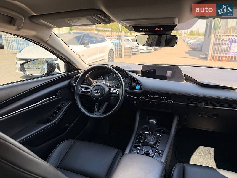 Седан Mazda 3 2019 в Кривому Розі
