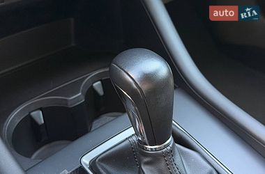 Седан Mazda 3 2019 в Кривому Розі
