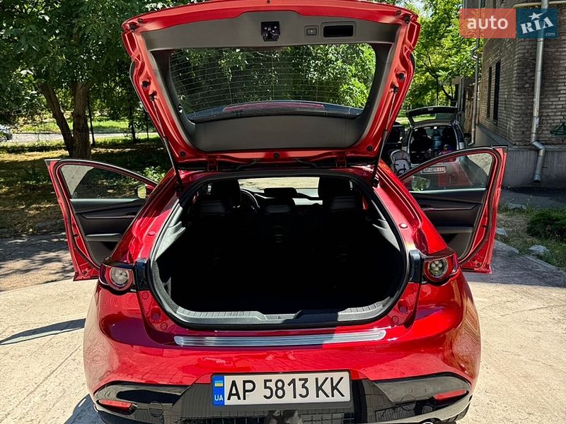 Хетчбек Mazda 3 2021 в Запоріжжі