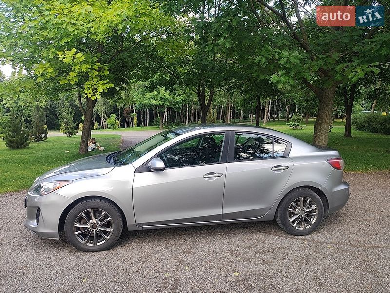 Седан Mazda 3 2013 в Хмельницком