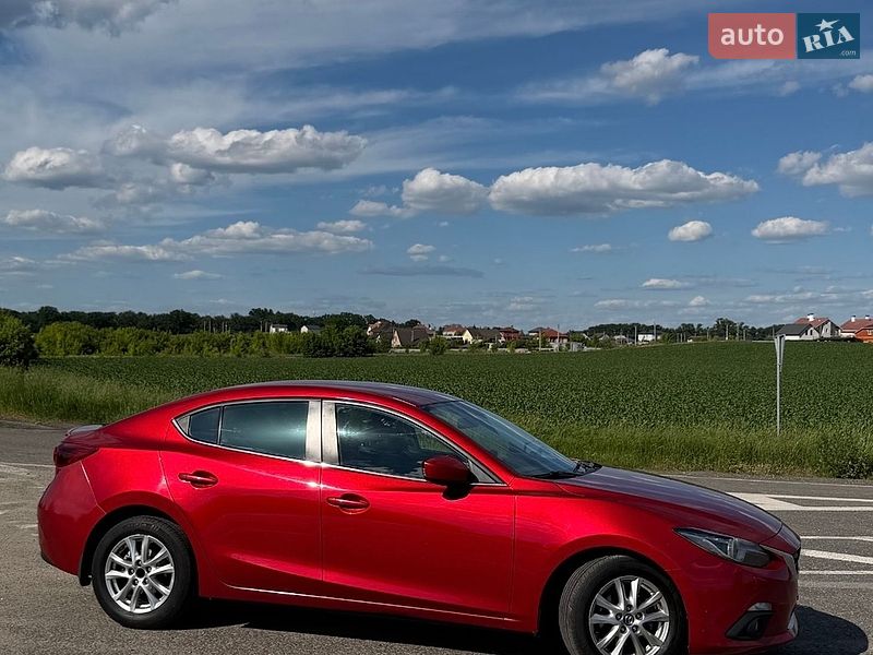 Седан Mazda 3 2013 в Черкассах