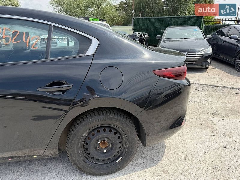 Седан Mazda 3 2024 в Киеве