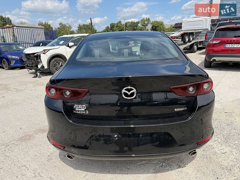 Седан Mazda 3 2024 в Киеве