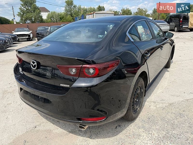 Седан Mazda 3 2024 в Киеве