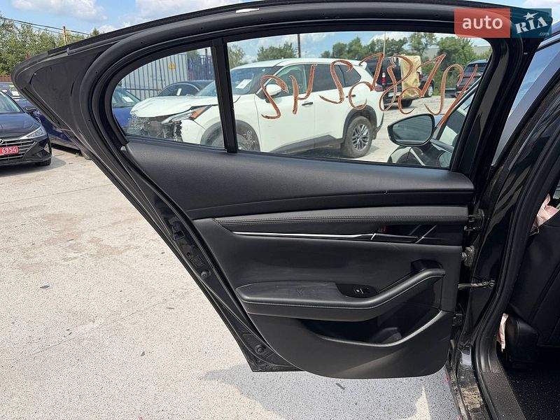 Седан Mazda 3 2024 в Киеве