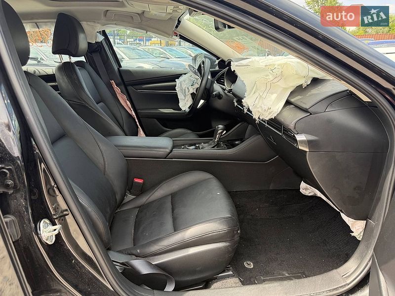 Седан Mazda 3 2024 в Киеве