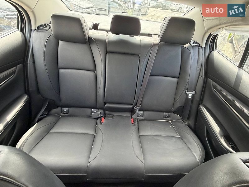 Седан Mazda 3 2024 в Киеве