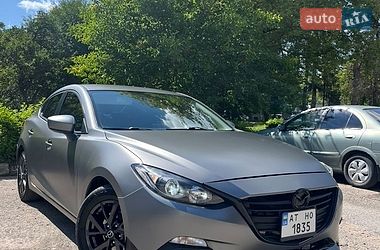 Седан Mazda 3 2016 в Івано-Франківську