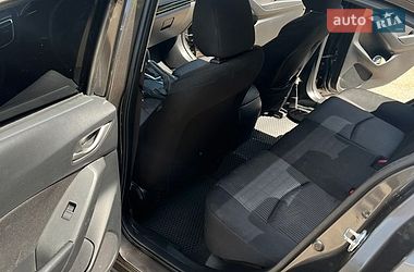 Седан Mazda 3 2016 в Івано-Франківську