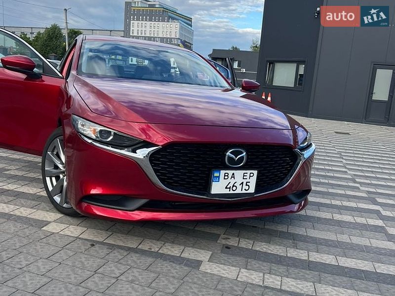 Седан Mazda 3 2019 в Львові