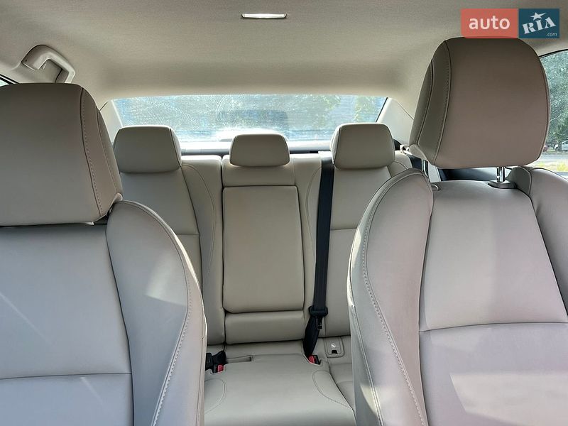 Седан Mazda 3 2019 в Львові