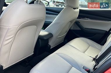Седан Mazda 3 2019 в Львові