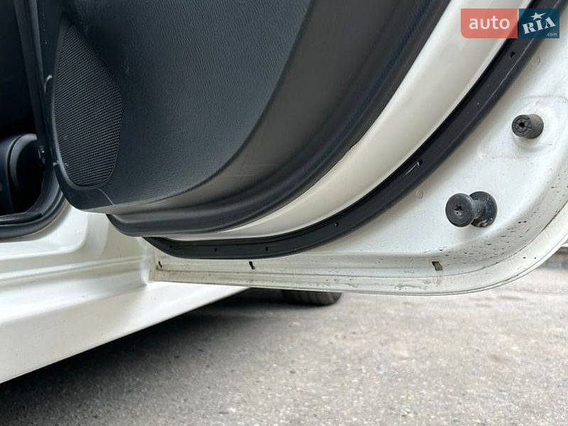 Седан Mazda 3 2016 в Полтаві