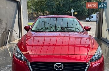 Седан Mazda 3 2017 в Дніпрі