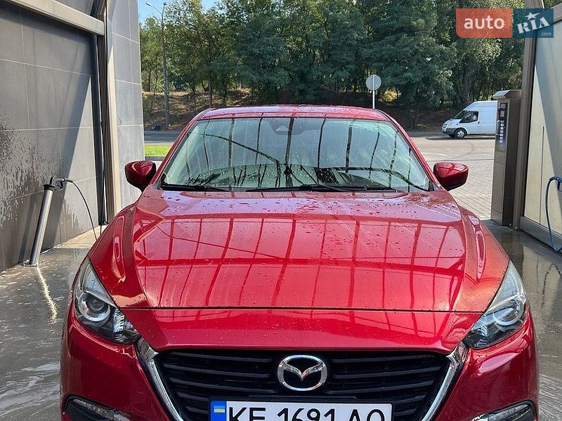 Седан Mazda 3 2017 в Дніпрі