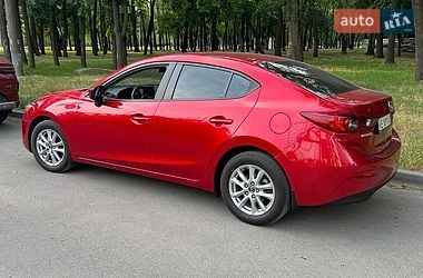 Седан Mazda 3 2017 в Дніпрі