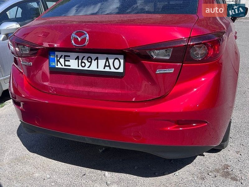 Седан Mazda 3 2017 в Дніпрі