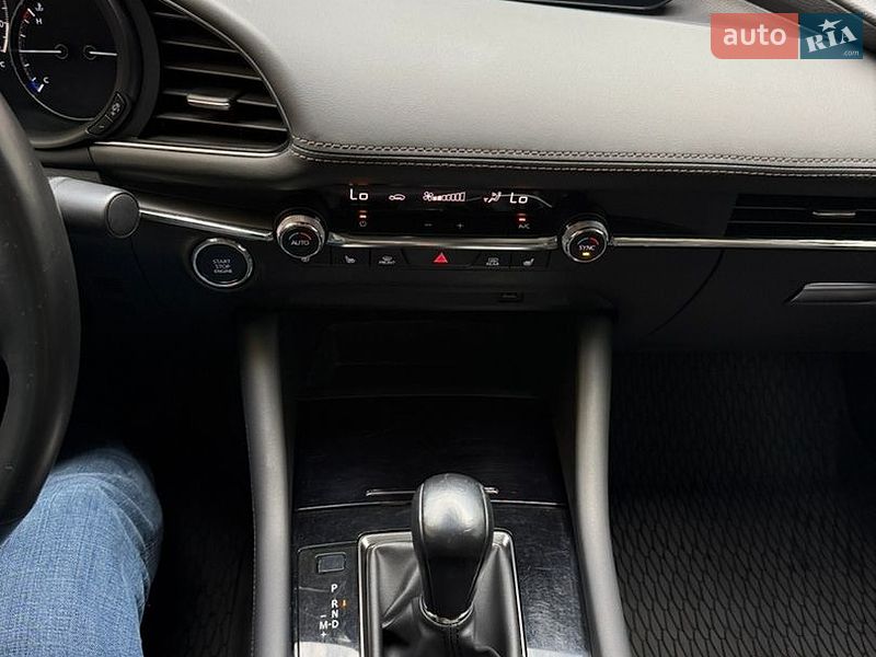 Седан Mazda 3 2020 в Киеве фото 17 Седан Mazda 3 2020 в Киеве