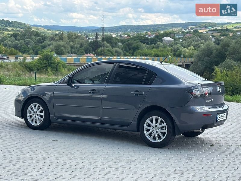 Седан Mazda 3 2008 в Черновцах