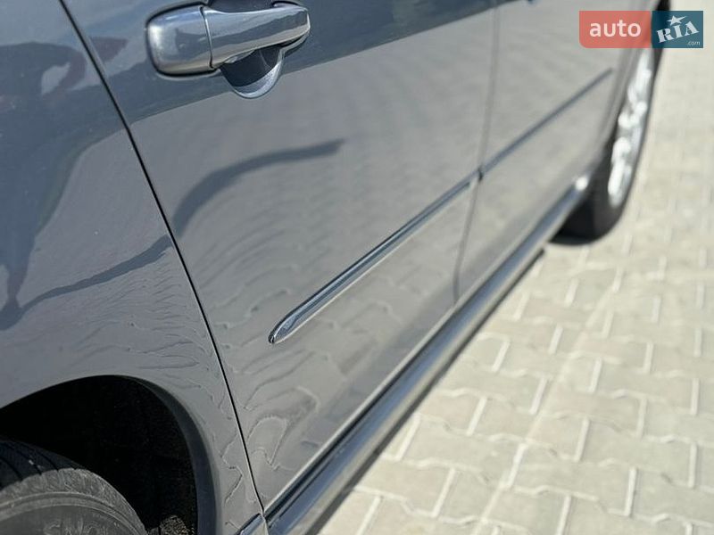 Седан Mazda 3 2008 в Черновцах