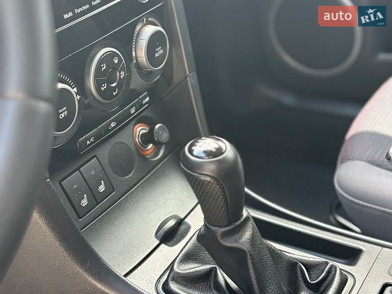 Седан Mazda 3 2008 в Черновцах