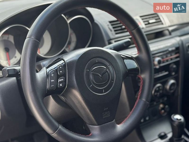 Седан Mazda 3 2008 в Черновцах