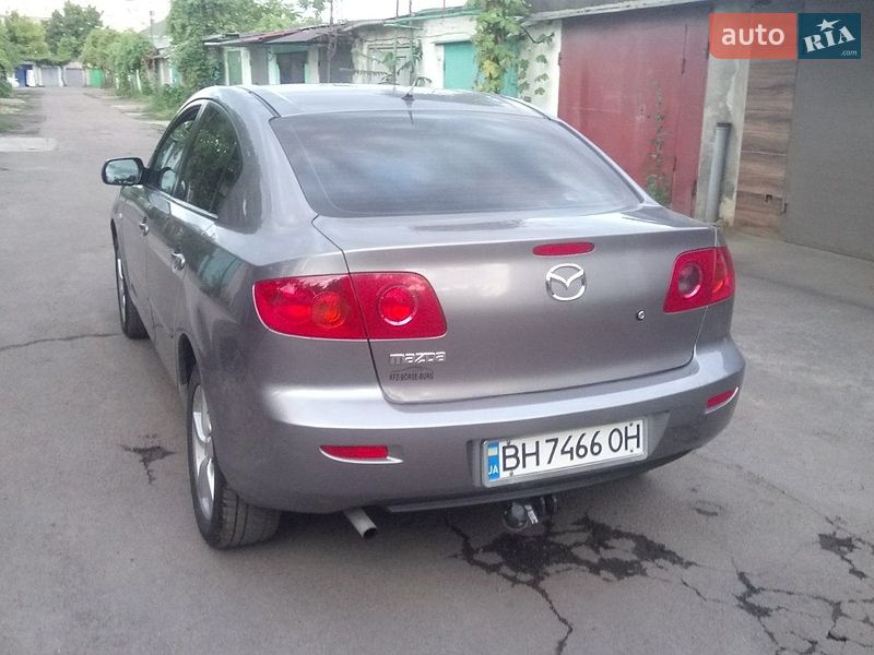 Седан Mazda 3 2004 в Черноморске