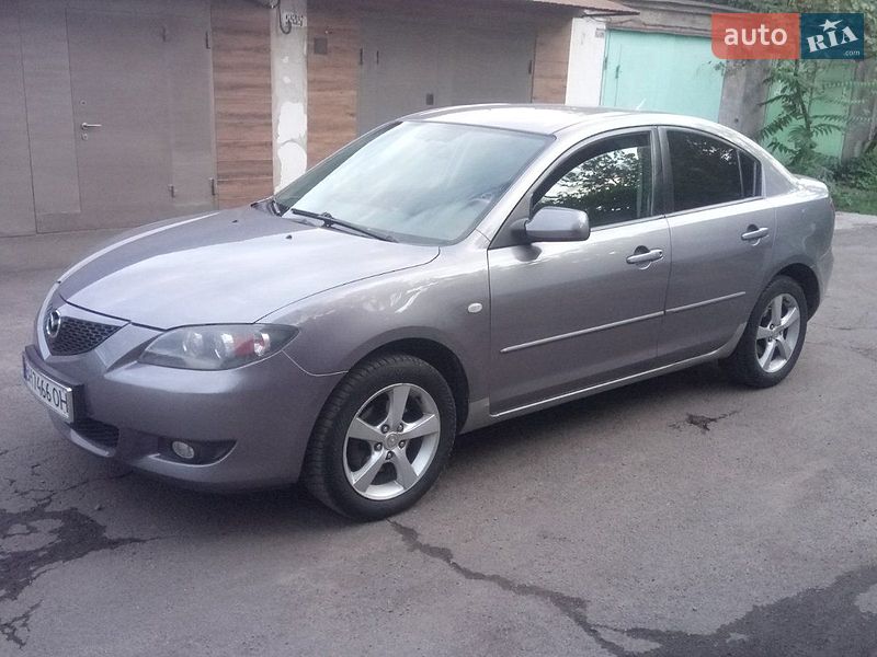 Седан Mazda 3 2004 в Черноморске