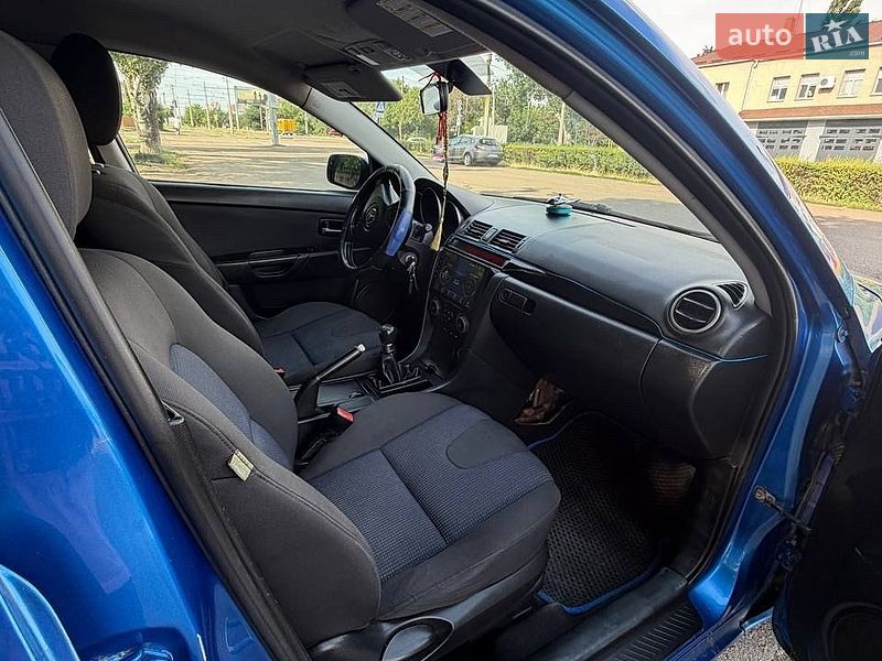Хэтчбек Mazda 3 2005 в Николаеве