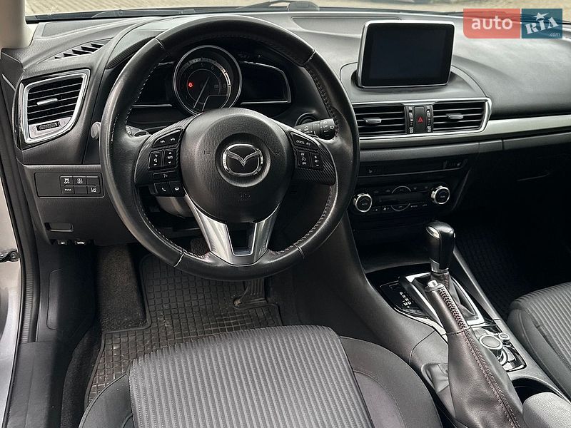 Хетчбек Mazda 3 2016 в Львові