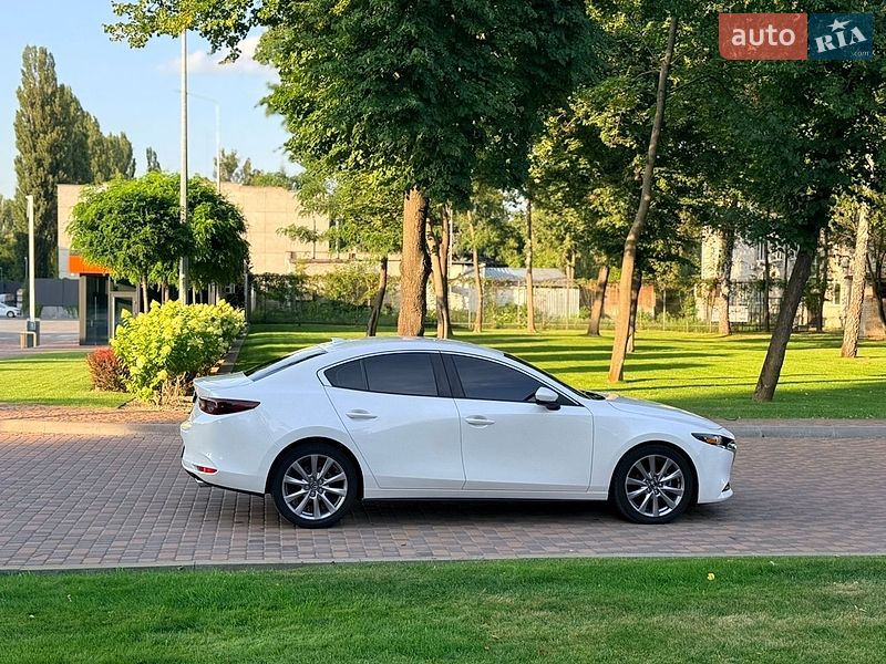 Седан Mazda 3 2020 в Києві