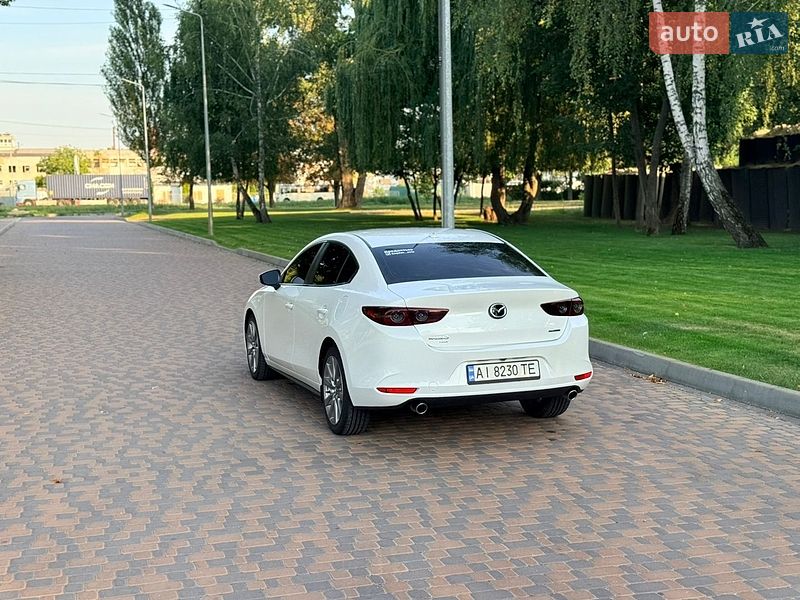 Седан Mazda 3 2020 в Киеве