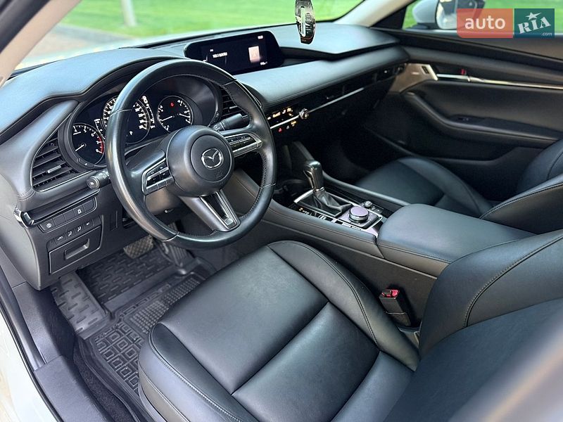 Седан Mazda 3 2020 в Киеве