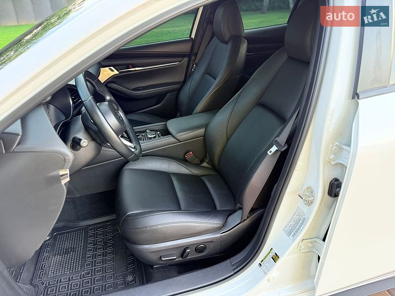 Седан Mazda 3 2020 в Києві