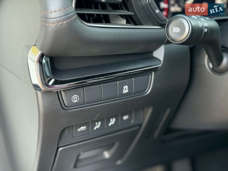 Седан Mazda 3 2020 в Києві