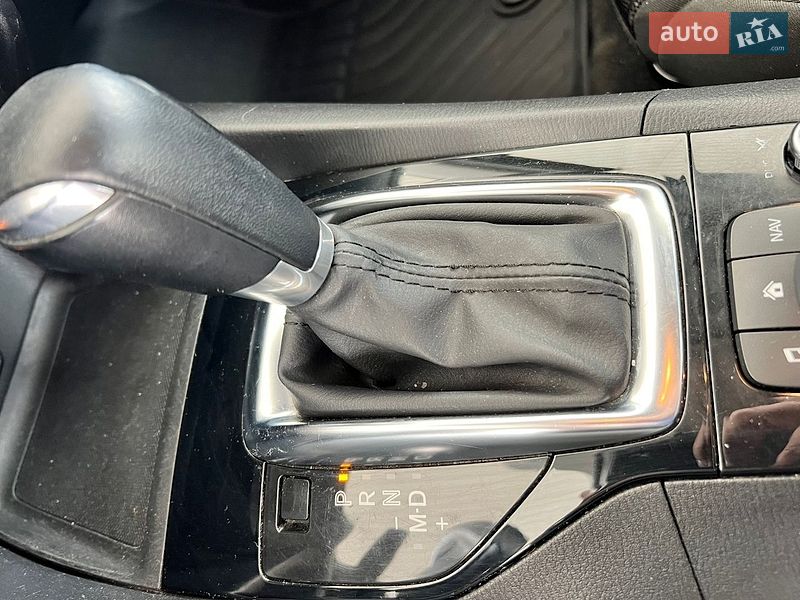Седан Mazda 3 2014 в Николаеве