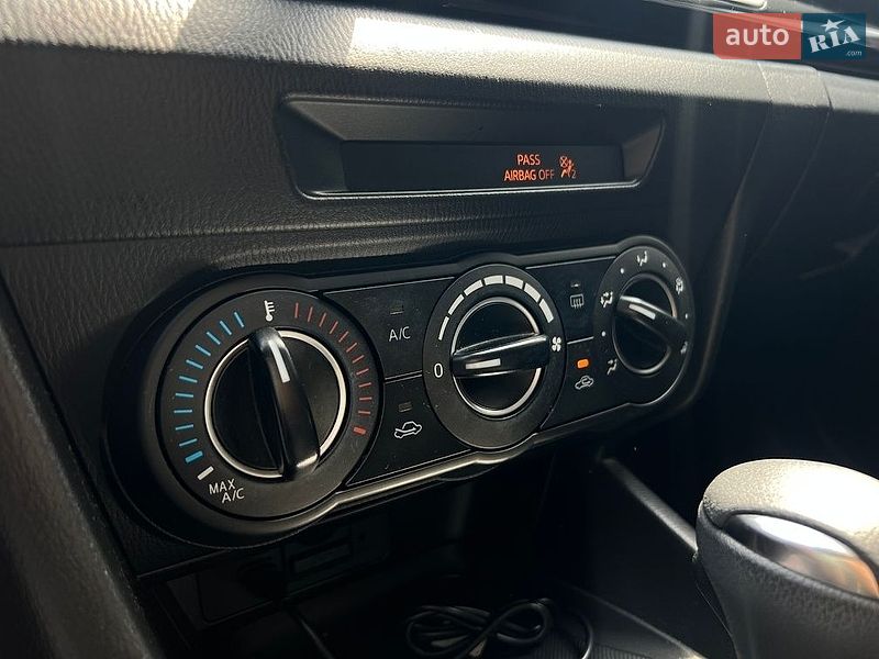 Седан Mazda 3 2016 в Ивано-Франковске