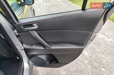 Седан Mazda 3 2013 в Хмельницком