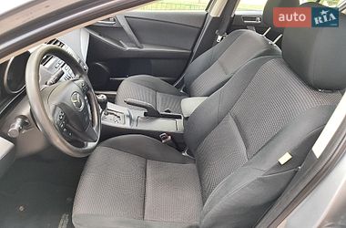 Седан Mazda 3 2013 в Хмельницком